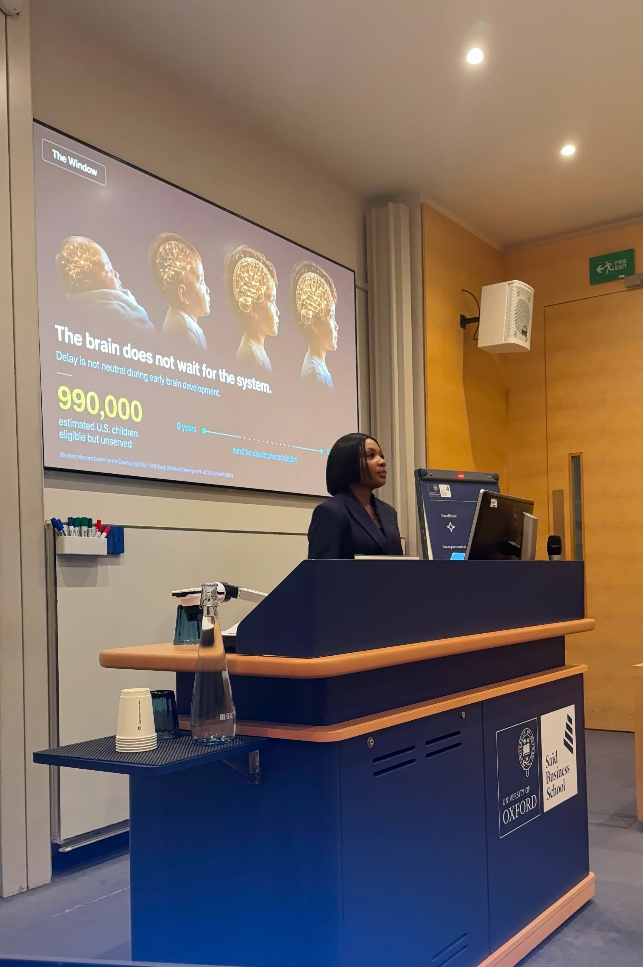 Dr Chioma Agha-Ayorinde presenting The ECI Platform at the Oxford Human–Algorithm Interaction Workshop 2026.